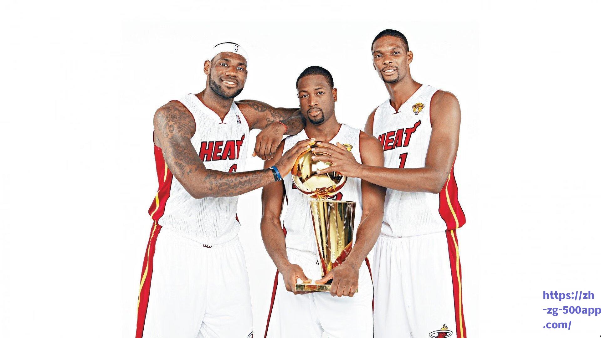 都灵体育报解析孔蒂战术，赛场外的心理博弈，保护与施压的双重艺术